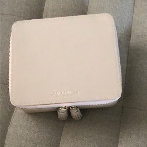 LAURA MERCIER LIMITED ISSUED MAKE UP CASE